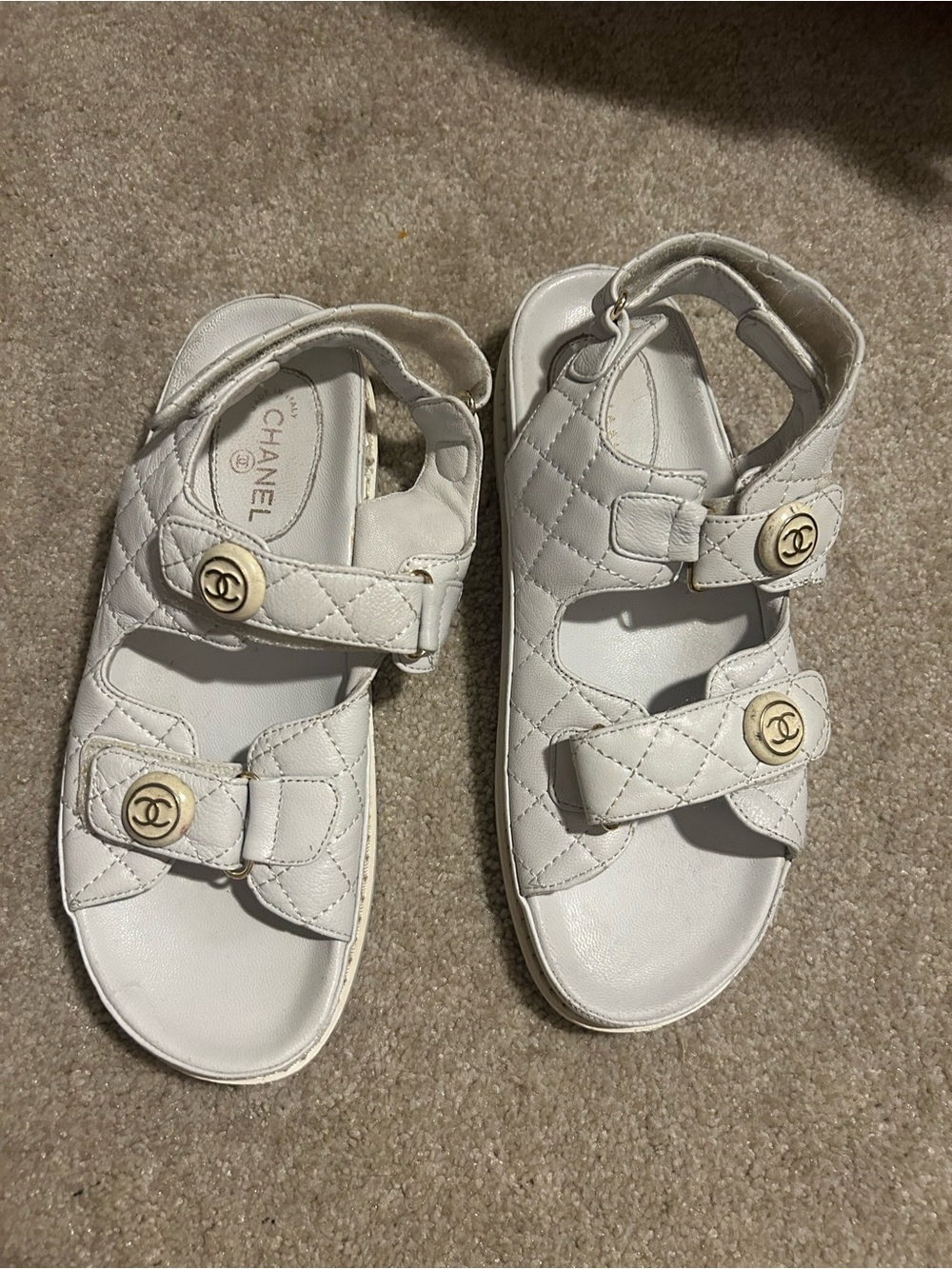 CHANEL White Quilted Kids Sandals with Gold CC Accents